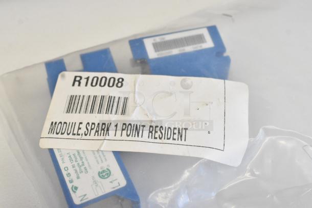BRAND NEW SCRATCH AND DENT! R10008 Spark 1 Point Module - Image 3 of 3
