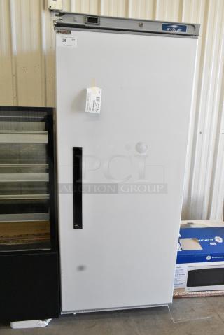 BRAND NEW SCRATCH AND DENT! Arctic Air AWR25 White Single Door Reach In Refrigerator - 25 cu. ft. 115 Volts, 1 Phase. Tested and Working!