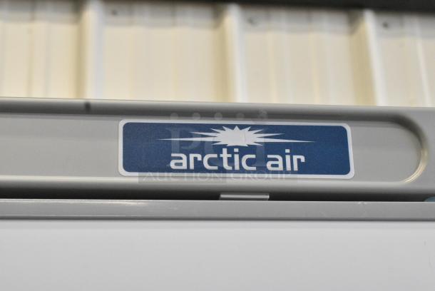 BRAND NEW SCRATCH AND DENT! Arctic Air AWR25 White Single Door Reach In Refrigerator - 25 cu. ft. 115 Volts, 1 Phase. Tested and Working! - Image 2 of 5