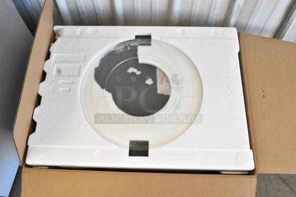 General Electric GE PEB2060SM2SS Countertop Microwave Oven. 120 Volts, 1 Phase. - Image 3 of 7