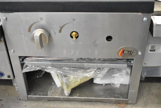 BRAND NEW SCRATCH AND DENT! Cooking Performance Group CPG 351CPGSP18N Stainless Steel Natural Gas Stock Pot Range - 80,000 BTU. - Image 3 of 5