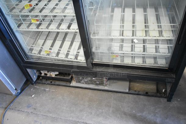 2017 True GDM-41SL-48-HC-LD Metal Commercial 2 Door Reach In Cooler Merchandiser w/ Poly Coated Racks. 115 Volts, 1 Phase. Tested and Working! - Image 4 of 8