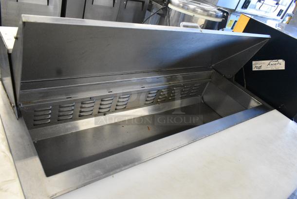 Avantco 178SCL2 Stainless Steel Commercial Sandwich Salad Prep Table Bain Marie Mega Top on Commercial Casters. 115 Volts, 1 Phase. Tested and Working! - Image 3 of 9