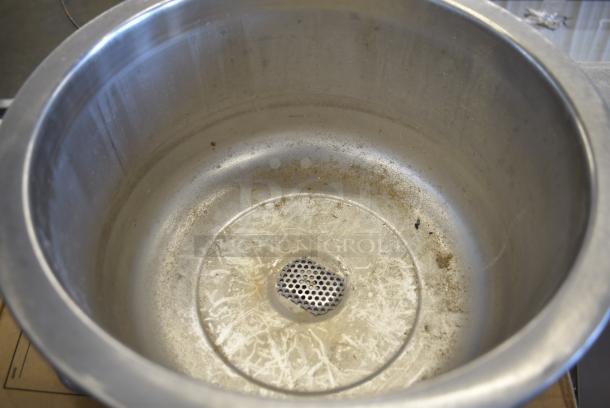 Wells SS-10ULTD Stainless Steel Round Drop In Food Warmer. 120 Volts, 1 Phase. - Image 4 of 5