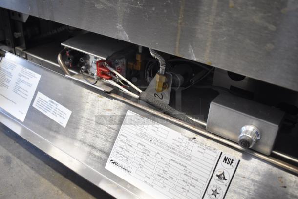 Southbend 4361D Stainless Steel Commercial Natural Gas Powered 6 Burner Range w/ Oven and Back Splash. - Image 8 of 10