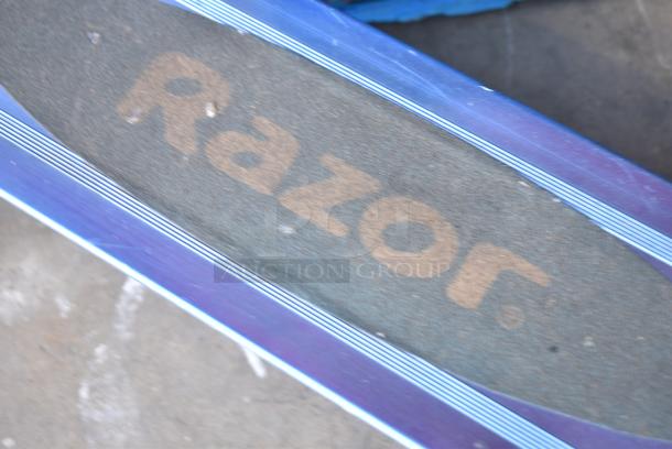 2 Scooter; Caroma and Razor. 2 Times Your Bid! - Image 8 of 8