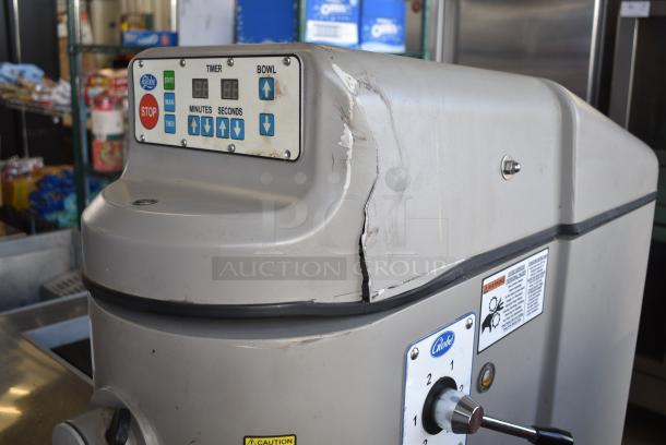 Globe SP62P Metal Commercial Floor Style 60 Quart Planetary Dough Mixer w/ Bowl Guard. 220 Volts, 1 Phase. - Image 3 of 9