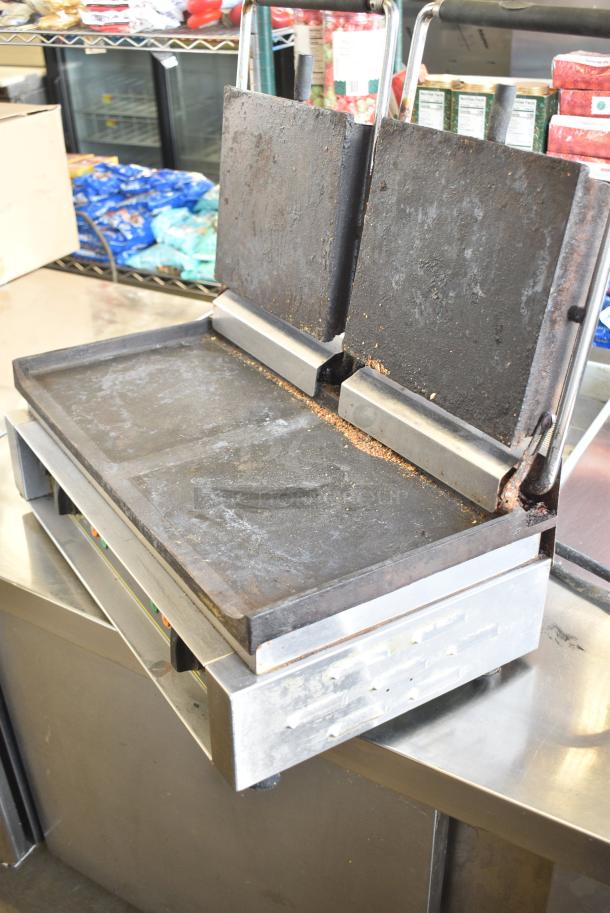 Sodir Majestic F Stainless Steel Commercial Countertop Double Panini Press. 220 Volts, 1 Phase. - Image 3 of 5