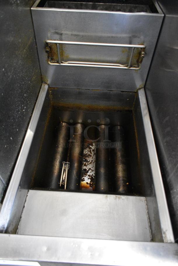 Dean SR152GN Stainless Steel Commercial Natural Gas Powered Deep Fat Fryer. 120,000 BTU. - Image 3 of 5