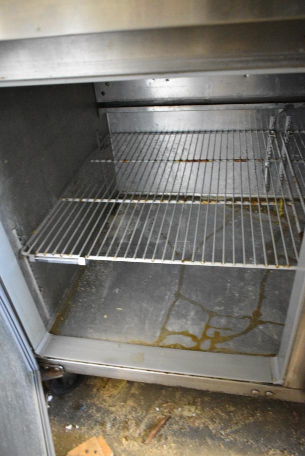 Continental CPA118 Stainless Steel Commercial Pizza Prep Table on Commercial Casters. 115 Volts, 1 Phase. Tested and Working! - Image 6 of 11