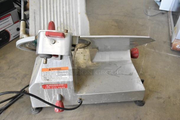 Berkel Metal Commercial Countertop Meat Slicer w/ Blade Sharpener. 115 Volts, 1 Phase. Tested and Working! - Image 5 of 7