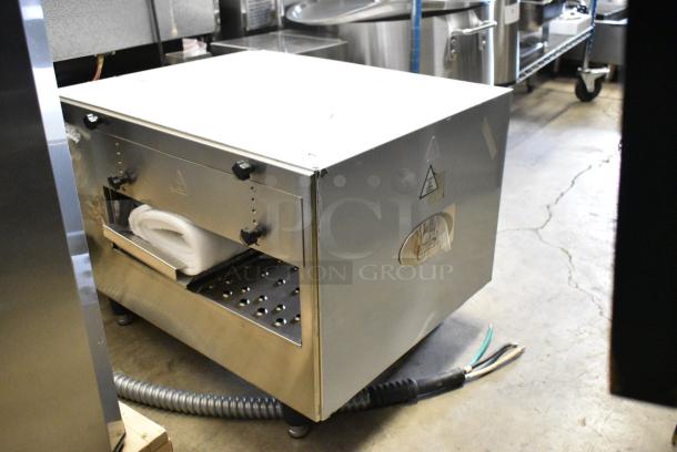 BRAND NEW SCRATCH AND DENT! Cooking Performance Group CPG 351ICOED Stainless Steel Commercial Countertop Electric Powered Conveyor Pizza Oven. No Conveyor. 240 Volts, 1/3 Phase. - Image 2 of 8