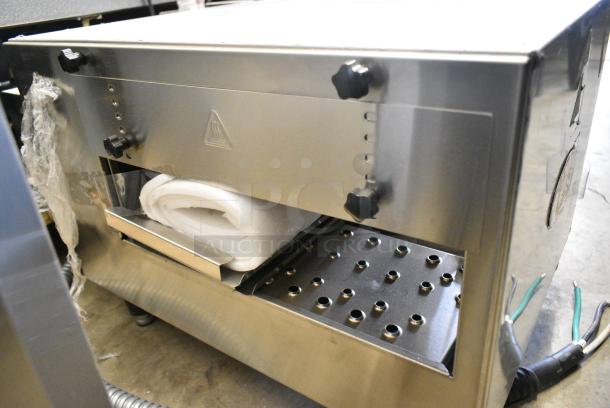 BRAND NEW SCRATCH AND DENT! Cooking Performance Group CPG 351ICOED Stainless Steel Commercial Countertop Electric Powered Conveyor Pizza Oven. No Conveyor. 240 Volts, 1/3 Phase. - Image 5 of 8