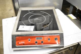 BRAND NEW SCRATCH AND DENT! 2024 Avantco 177IC3500 Countertop Induction Range / Cooker. 208-240 Volts, 1 Phase.