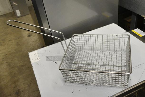 2 BRAND NEW SCRATCH AND DENT! Metal Fry Baskets. 2 Times Your Bid! - Image 1 of 5