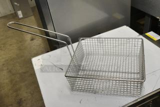 2 BRAND NEW SCRATCH AND DENT! Metal Fry Baskets. 2 Times Your Bid!