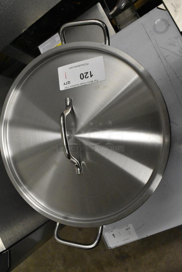 BRAND NEW SCRATCH AND DENT! Vigor 473SSPOT32 SS1 Series 32 Qt. Heavy-Duty Stainless Steel Aluminum-Clad Stock Pot with Cover - Image 4 of 6