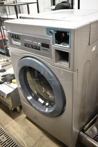 BRAND NEW SCRATCH AND DENT! Laundrylux WHLFP817MC2 Crossover 3.5 cu. ft. 27" Front Load Electric Commercial Washer - Free Use. 120 Volts, 1 Phase.
