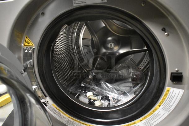 BRAND NEW SCRATCH AND DENT! Laundrylux WHLFP817MC2 Crossover 3.5 cu. ft. 27" Front Load Electric Commercial Washer - Free Use. 120 Volts, 1 Phase. - Image 5 of 7