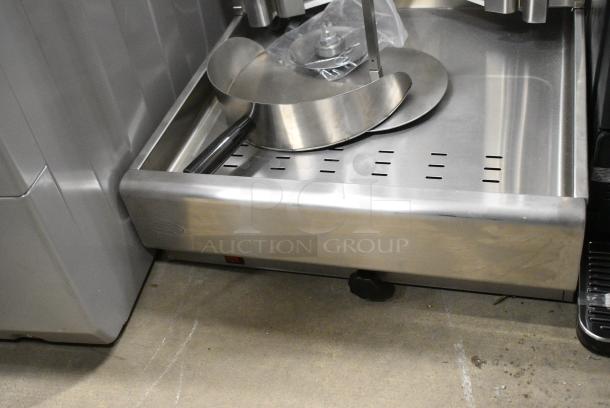 BRAND NEW SCRATCH AND DENT! 2024 Visvardis DE 4A Stainless Steel 45" Electric Gyro Machine - 200 lb. Capacity. 208-240 Volts. - Image 2 of 8