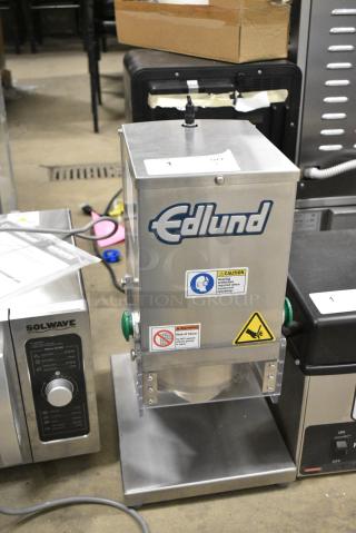 BRAND NEW SCRATCH AND DENT! 2024 Edlund 610 Stainless Steel Can Opener.