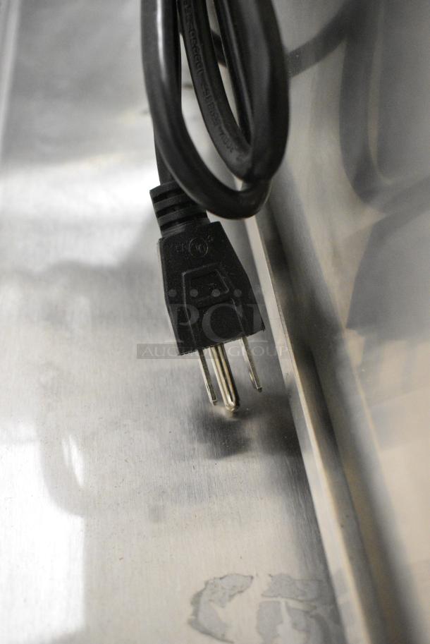 BRAND NEW SCRATCH AND DENT! 2024 Carnival King 382CDPW3 Stainless Steel 3 Qt. Triple Cone Dip Warmer. 120 Volts, 1 Phase. Tested and Working! - Image 3 of 4