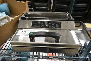 BRAND NEW SCRATCH AND DENT! Vacpak-it 186UVME12SS Vacuum Packing Machine with 12" Seal Bar, Roll Cutter and Dual Piston Dry Pump. 120 Volts, 1 Phase. Tested and Working!
