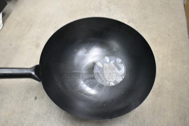 7 BRAND NEW SCRATCH AND DENT! Town 34706 16" Mandarin Wok. 7 Times Your Bid! - Image 3 of 4