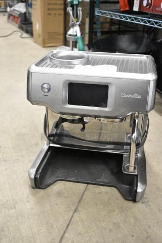 BRAND NEW SCRATCH AND DENT! Breville BES880 BSS /D Countertop Espresso Machine. 120 Volts, 1 Phase.
