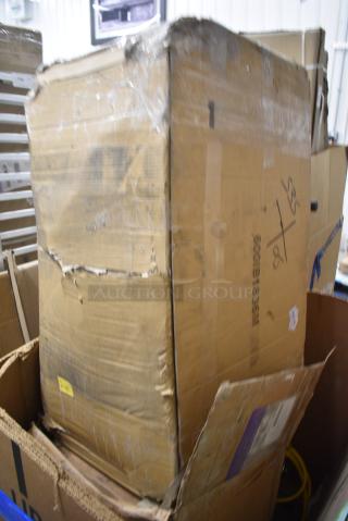 BRAND NEW SCRATCH AND DENT! Regency 600IB1836M 36" x 18" Stainless Steel Portable Ice Bin
