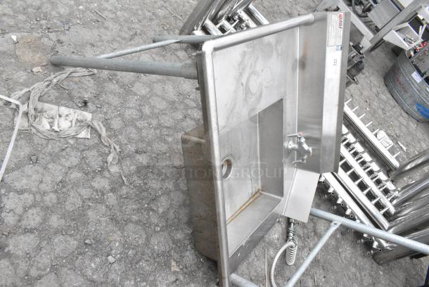 Eagle Stainless Steel Commercial Single Bay Dirty Side Left Side Dish Table. - Image 2 of 6