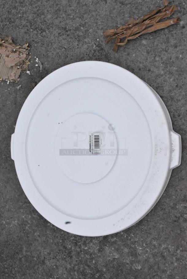 Bakers Mark White Poly Trash Can w/ 4 Lids. - Image 3 of 5