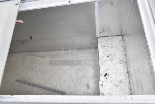 Vestfrost SCF1712DT Metal Chest Freezer Merchandiser. 115 Volts, 1 Phase. - Image 3 of 6