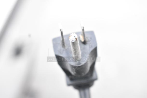 Vestfrost SCF1712DT Metal Chest Freezer Merchandiser. 115 Volts, 1 Phase. - Image 5 of 6