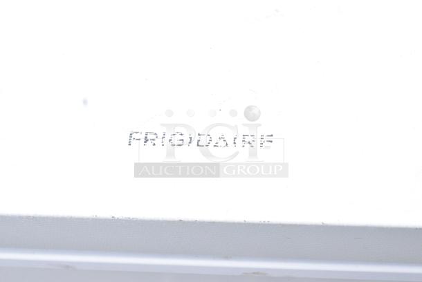 Frigidaire FFFC09M1RW Chest Freezer w/ Hinge Lid. 115 Volts, 1 Phase. - Image 3 of 4