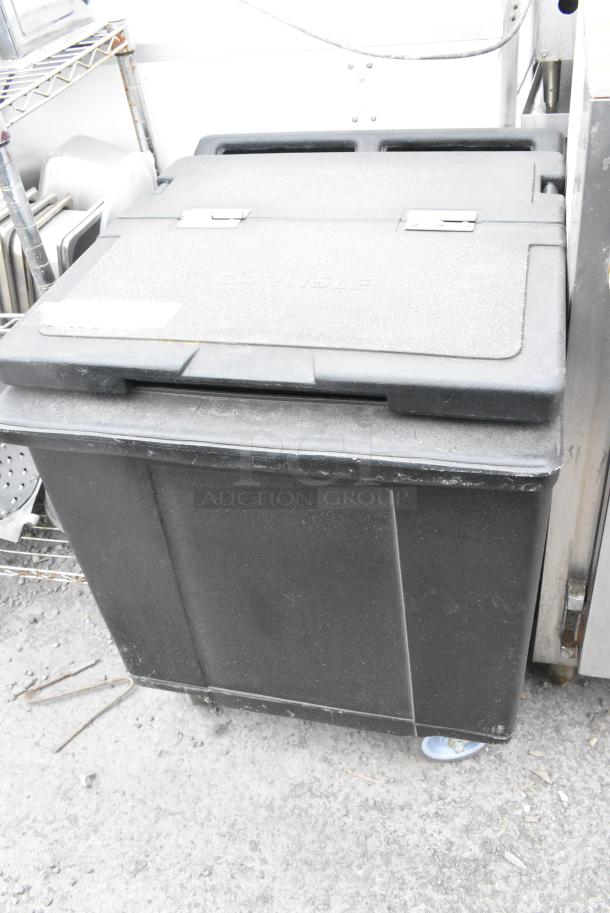 Carlisle Poly Portable Ice Bin on Commercial Casters. - Image 2 of 5