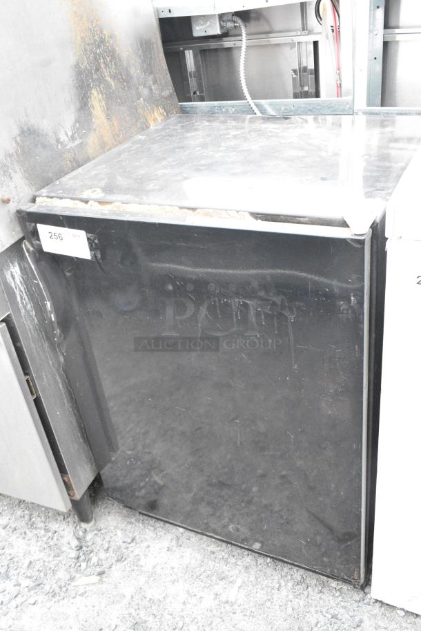 Accucold FF7B Mini Cooler. 115 Volts, 1 Phase. - Image 2 of 4