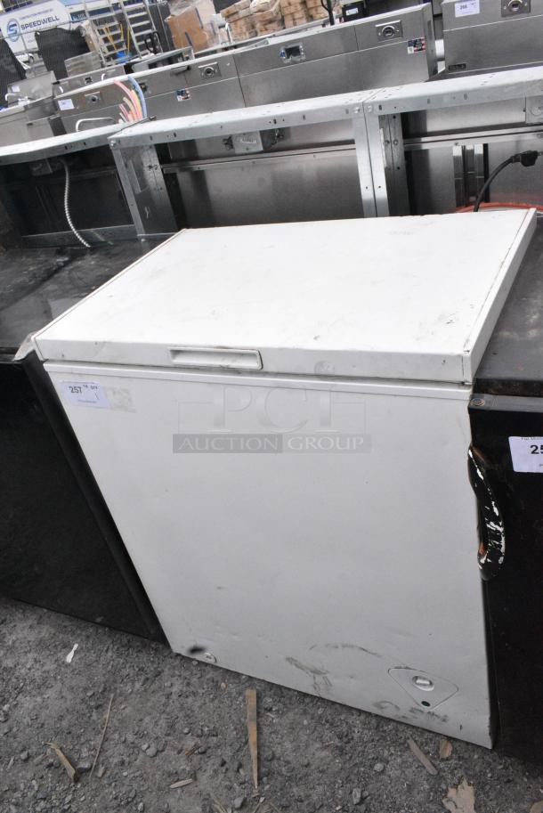 Insignia NS-CZ50WH6 Chest Freezer w/ Hinge Lid. 115 Volts, 1 Phase. - Image 1 of 5