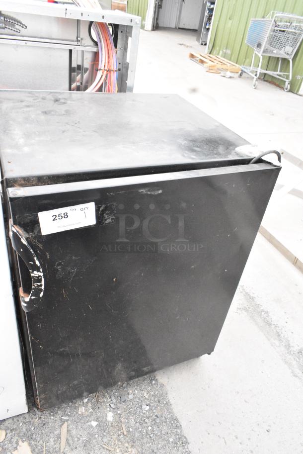 Accucold FF7B Mini Cooler. 115 Volts, 1 Phase. - Image 1 of 5