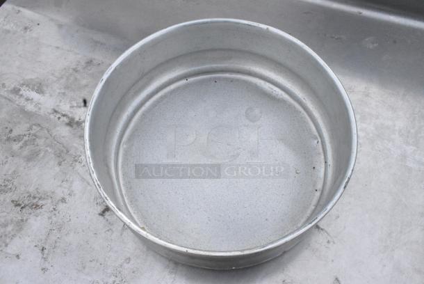 ALL ONE MONEY! Lot of Round Baking Pans. - Image 3 of 3