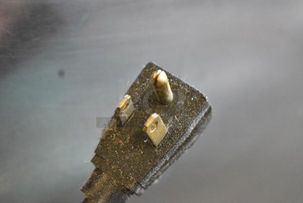 Hoshizaki CR2B-FS Stainless Steel Commercial 2 Door Reach In Cooler on Commercial Casters. 115 Volts, 1 Phase. Tested and Working! - Image 4 of 7