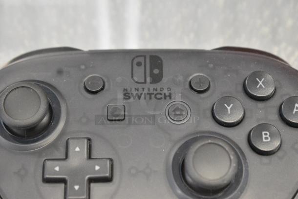 BRAND NEW IN BOX! Nintendo Switch Pro Controller - Image 3 of 8