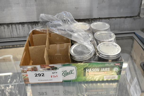 ALL ONE MONEY! Various Lot Including White Baskets and 6 Ball Mason Jar w/ Lid - Image 3 of 9