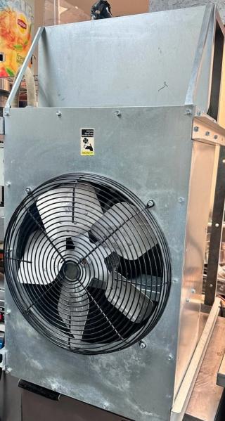 Excellent Condition Commercial Exhaust Fan – Tested & Working!