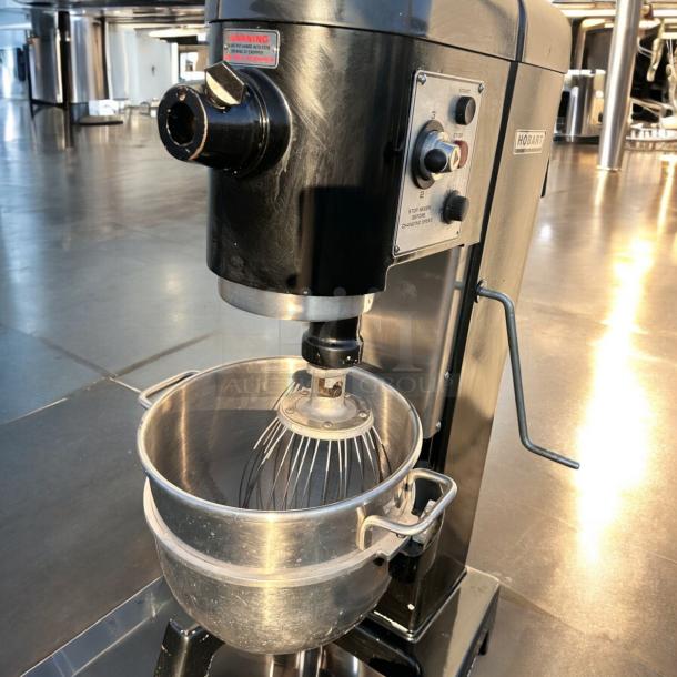 Excellent Hobart D-330 30 Qt Commercial Mixer – 208V – Tested & Working! - Image 5 of 8