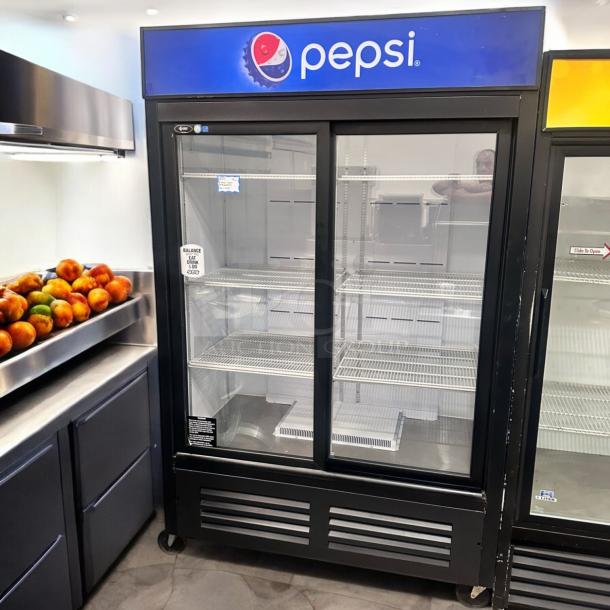 Excellent Condition QBD CD45-HC Glass Door Refrigerator – 115V – Tested & Working! - Image 4 of 7