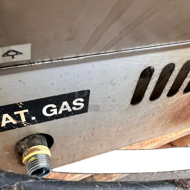 Excellent Condition Moffat Turbofan G32D5 Convection Oven – Gas – Tested & Working! - Image 7 of 8