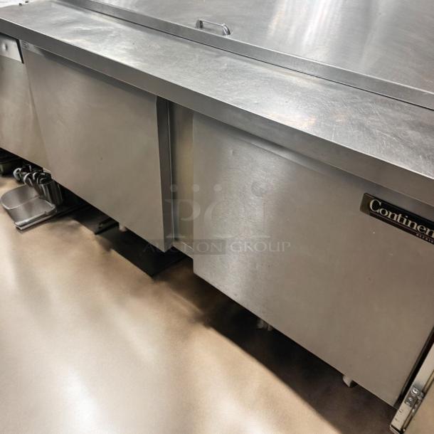 Excellent Condition Continental Refrigerated Prep Table – 115V – Tested & Working! - Image 3 of 6