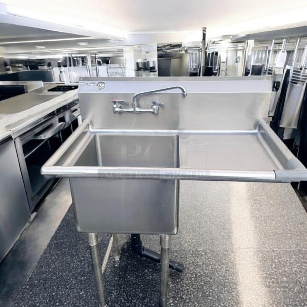 Excellent Condition GSW Stainless Steel Sink with Side Draining Boards – NSF Certified – Tested & Working! - Image 2 of 5