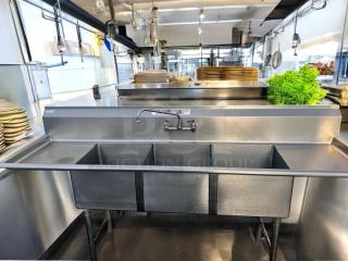 Excellent Stainless Steel 3-Compartment Sink with Dual Drainboards